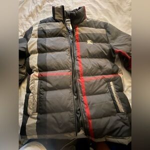 Burberry jacket size 3xl runs small fits large